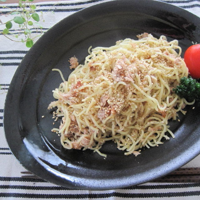 ヤスナリオさんの☆ツナと梅の塩焼きそば