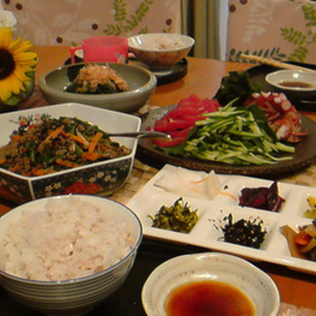 お刺身盛りとフーロー豆おかずｱﾚｺﾚ By いっちゃん さん レシピブログ 料理ブログのレシピ満載