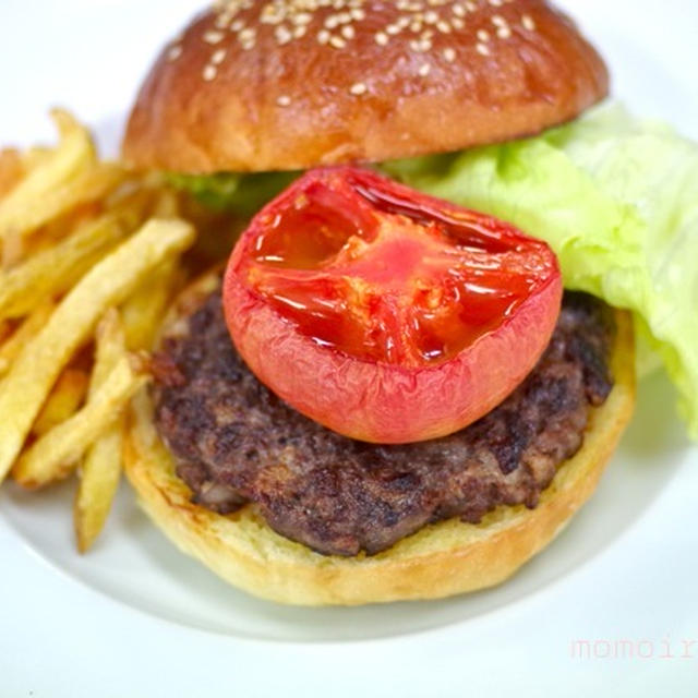 食べた後すぐにもうひとつ欲しくなる【厳選福島和牛で作る絶品ハンバーガー】_ふくしま新発売。