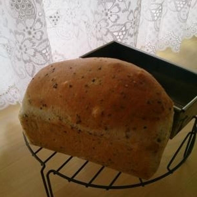 黒ごま食パン♪コロッケサンド・枝豆コロッケサンド♪