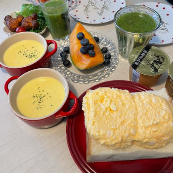 ロピアの感動品で朝ごはん