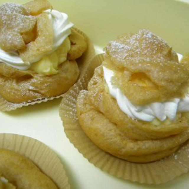 かなり大きくなったシュークリーム