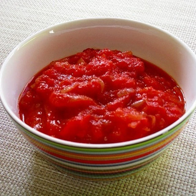 自家製トマトソース！いろいろと使え、何かと便利♪