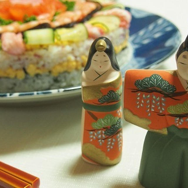 一足早く・・・・ひな祭りのデコレーション寿司！
