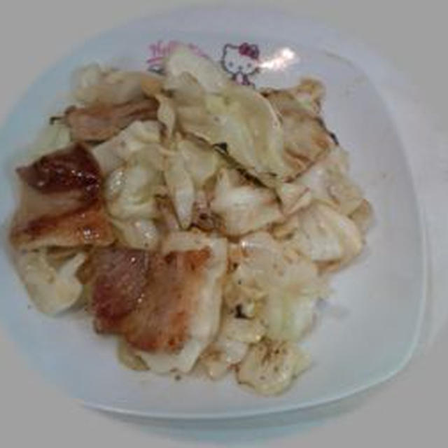 今日のひと品～ドレッシングを使った豚肉とキャベツの炒め物