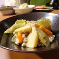 フキと筍のそぼろ煮、新玉ねぎとサツマイモのサラダで晩ごはん by オレンジペコさん