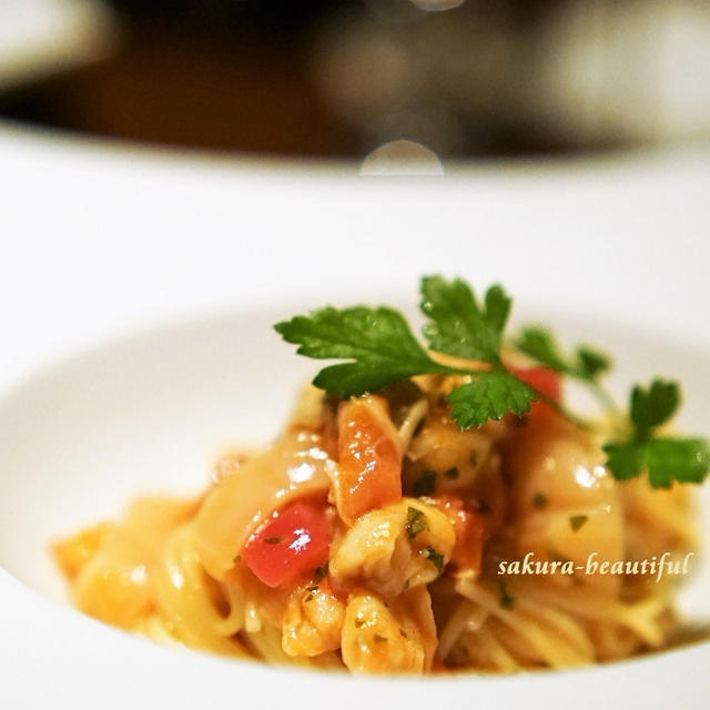 フルーツトマトが絶妙の天使の海老の入った夏限定冷製パスタを食べに銀座のイタリアンへ♪