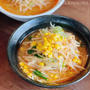 手軽な材料でできる、家庭の味♪野菜たっぷり味噌ラーメン！