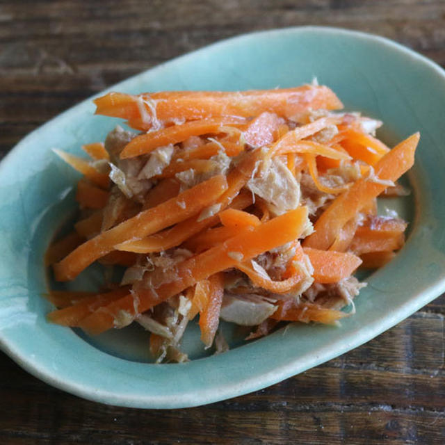 レンチンして混ぜるだけの簡単でおいしい副菜‼人参のツナおかか和え〜麺つゆver.〜