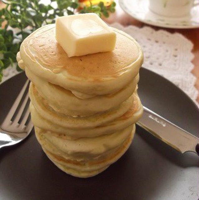 市販のアレで♪抹茶風味　もっちり・しっとりパンケーキタワー