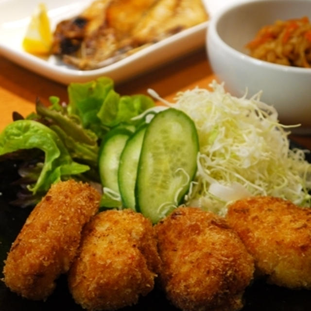 カニのクリームコロッケ×あじの干物定食♪