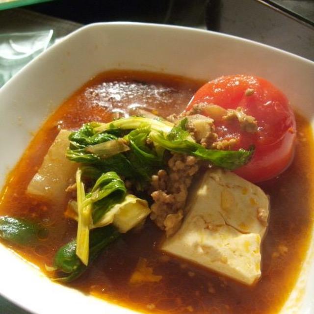 ケチャップで甘めの味付けだしでお野菜がおいしい♪　ぽろぽろひき肉入りカレー鍋