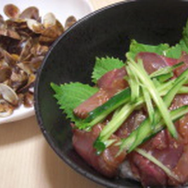 イナダの漬け丼とアサリの酒蒸し～～♪