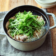 食材3つの"ひと鍋"レシピ＊本当に簡単な【豚肉と水菜のシャキシャキ鍋】