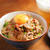 メシ通！炒り豆腐スタ丼、ご飯の代わりに炒り豆腐を使い、低糖質高タンパクレシピ