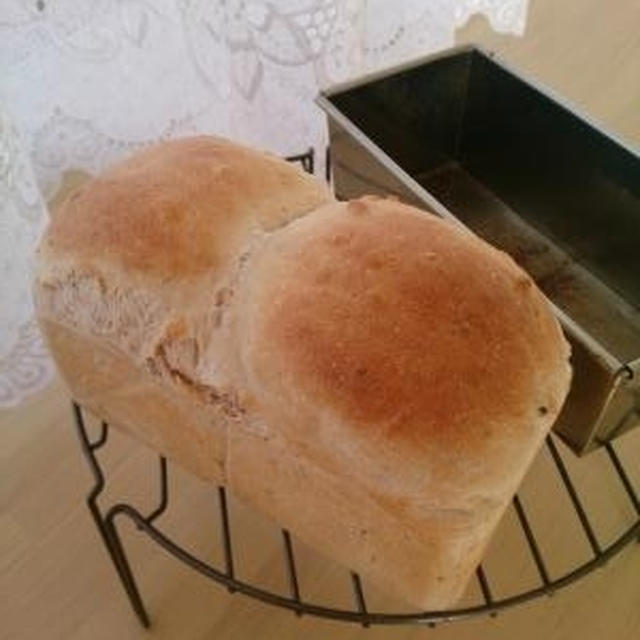 くるみミニ食パン♪かぼちゃサラダサンド・はちみつバタートースト♪