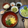 A5黒毛和牛ヒレ焼肉丼ブロッコリー蚕豆アボカドブロッコリースプラウト蛸キムチもずく酢豌豆豆煮コー