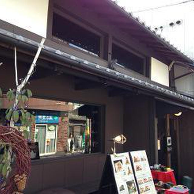 六波羅密寺のそばあるカフェ「サガン」さん♪