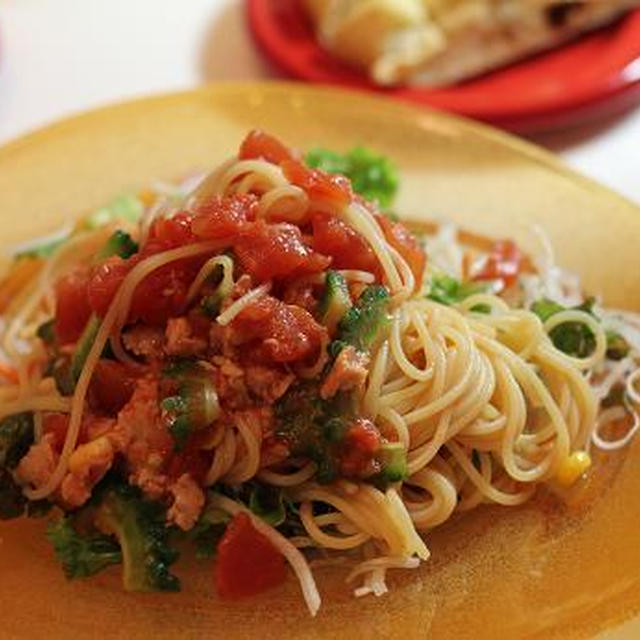 ゴーヤとツナコーンの冷製トマトパスタ☆
