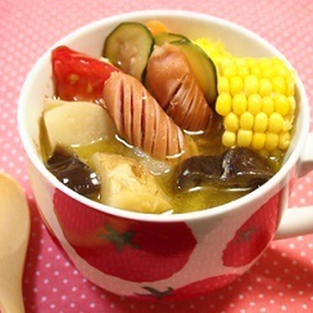 だし要らず☆ツナ缶で夏野菜ごろっとスープ