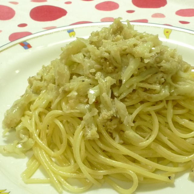 カリフラワーとアンチョビのパスタ