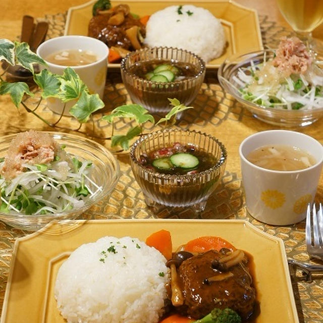えのき入りバーグで煮込みハンバーグ