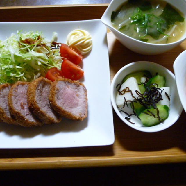 豚ヒレ肉の一本フライの定食　夕ご飯