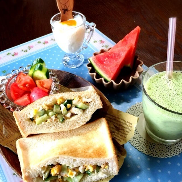 週末朝ごはん。 と トイトレ。
