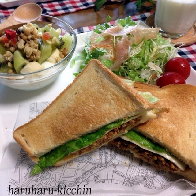 ボリューム満点！！ポテトミートサンド♡…と昨日の晩ごはんのいろいろ〜