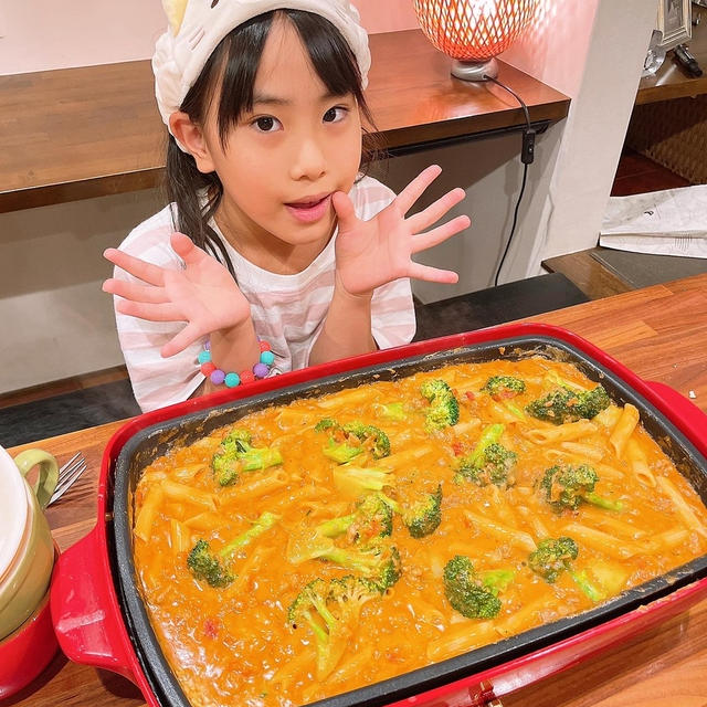 ホットプレートでトマトクリームペンネです！！