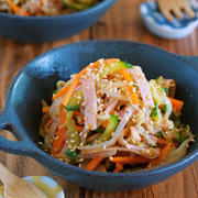 お野菜シャキシャキ♡抱えて食べたい♡『湯かけ野菜の三色中華サラダ』