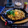 「スキヤキ目玉うどん」
