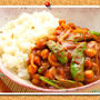時短！ピリ辛ししとうとお豆のベジカレーライス。