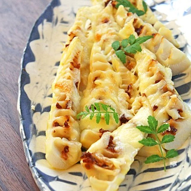 トースターで焼くだけ簡単朝食！たけのこの味噌チーズ焼き