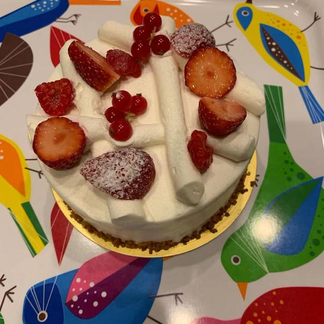 エーグルドゥース シャンティフレーズ バースデーケーキ By Yasuyasuさん レシピブログ 料理ブログのレシピ満載