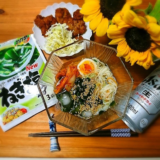 キムチとそうめんとわかめスープで　冷麺風そうめん