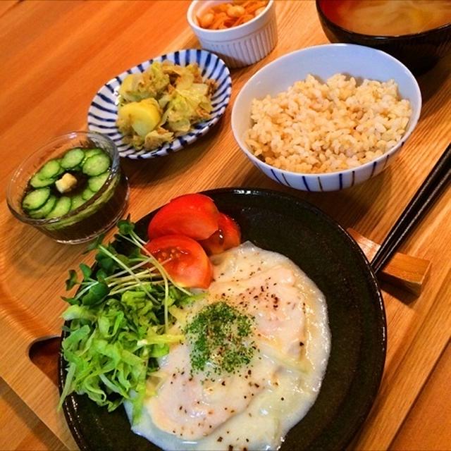 昨日の夜は鶏のクリーム煮！3人家族食費1万7千円台のごはん。