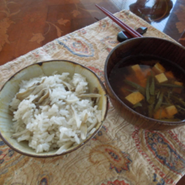 じゅんさいの味噌汁