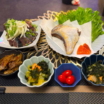 魚だらけ？ブリカマ塩焼き・鰹のタタキ・豚汁など和定食