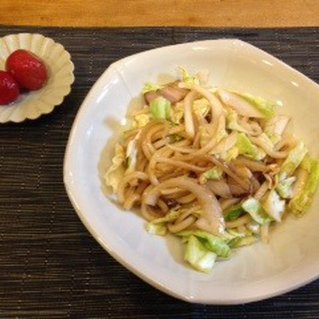 焼うどんと「愛、アムール」