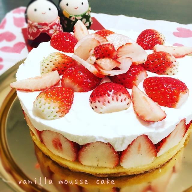 ひな祭りに！市販のスポンジで苺のバニラムースケーキ♡