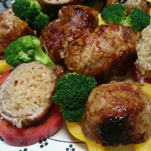 #肉巻きおにぎり ワカメスープ