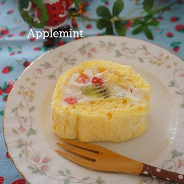 米粉のフルーツロールケーキ