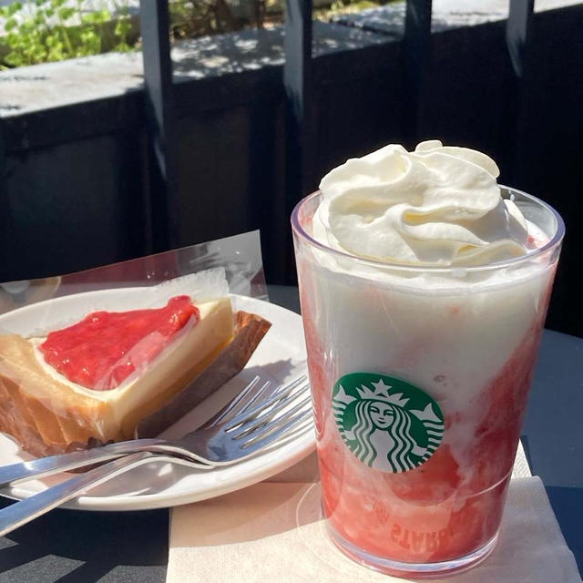 スタバで苺三昧♪