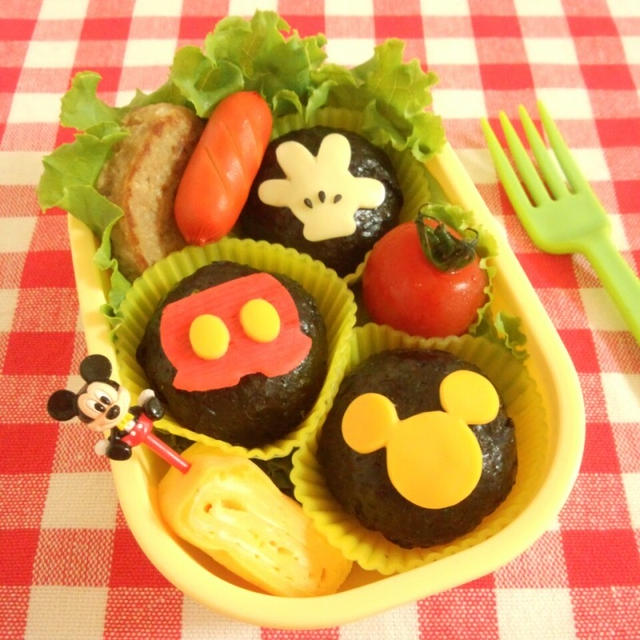 100均で！ミッキーおにぎりキャラ弁★
