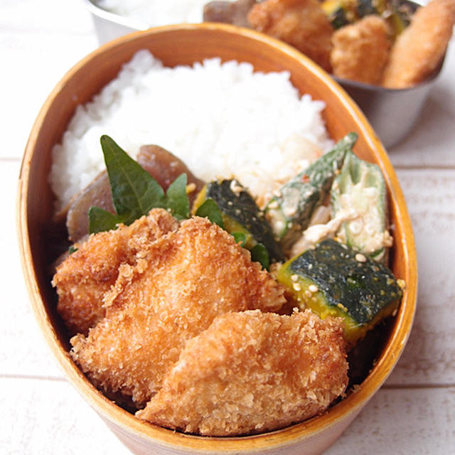 サーモンフライで男子学生弁当