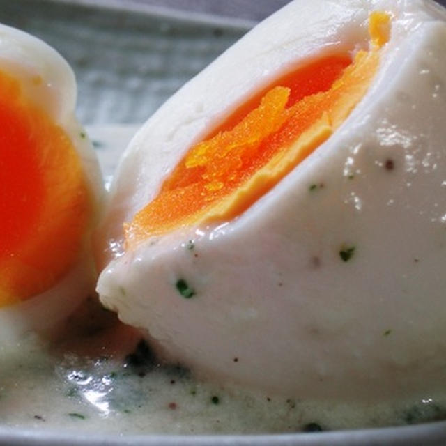 パパ・ア・ラ・ワンカイナ風ゆで卵のチーズソース：今朝の女風呂談義