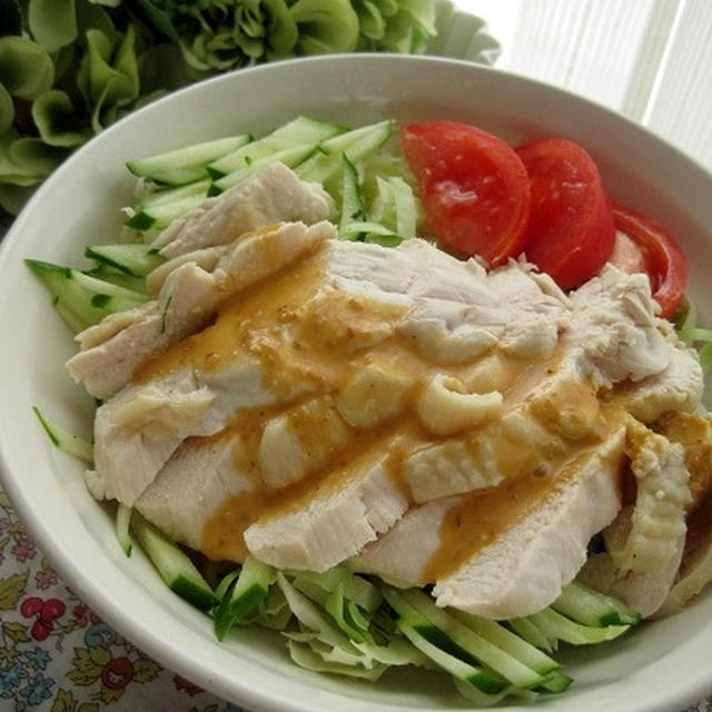 レンジ蒸し鶏のベジボウル