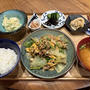 【献立】豚肉とレタスと卵のオイスターソース炒め、ポテサラ、茗荷と明太子の胡麻油和え、たけのこの煮物、きゅうりの米麹漬け、昆布の佃煮、冷奴、ワカメのお味噌汁、日本酒