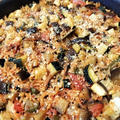 おそらく米より野菜が多いパエリア　なす、トマト、ズッキーニ、ピーマン、玉ねぎとかで